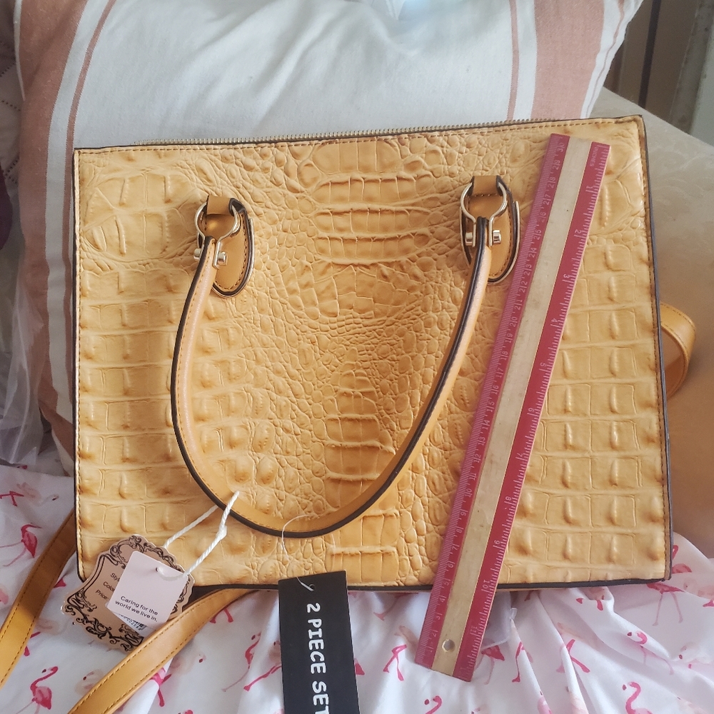 Alyssa Faux 🐊& pale  🍊 women's day bag